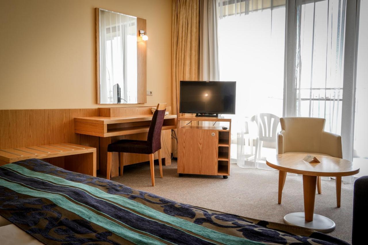 Kaliakra Beach Hotel Αλμπένα Εξωτερικό φωτογραφία