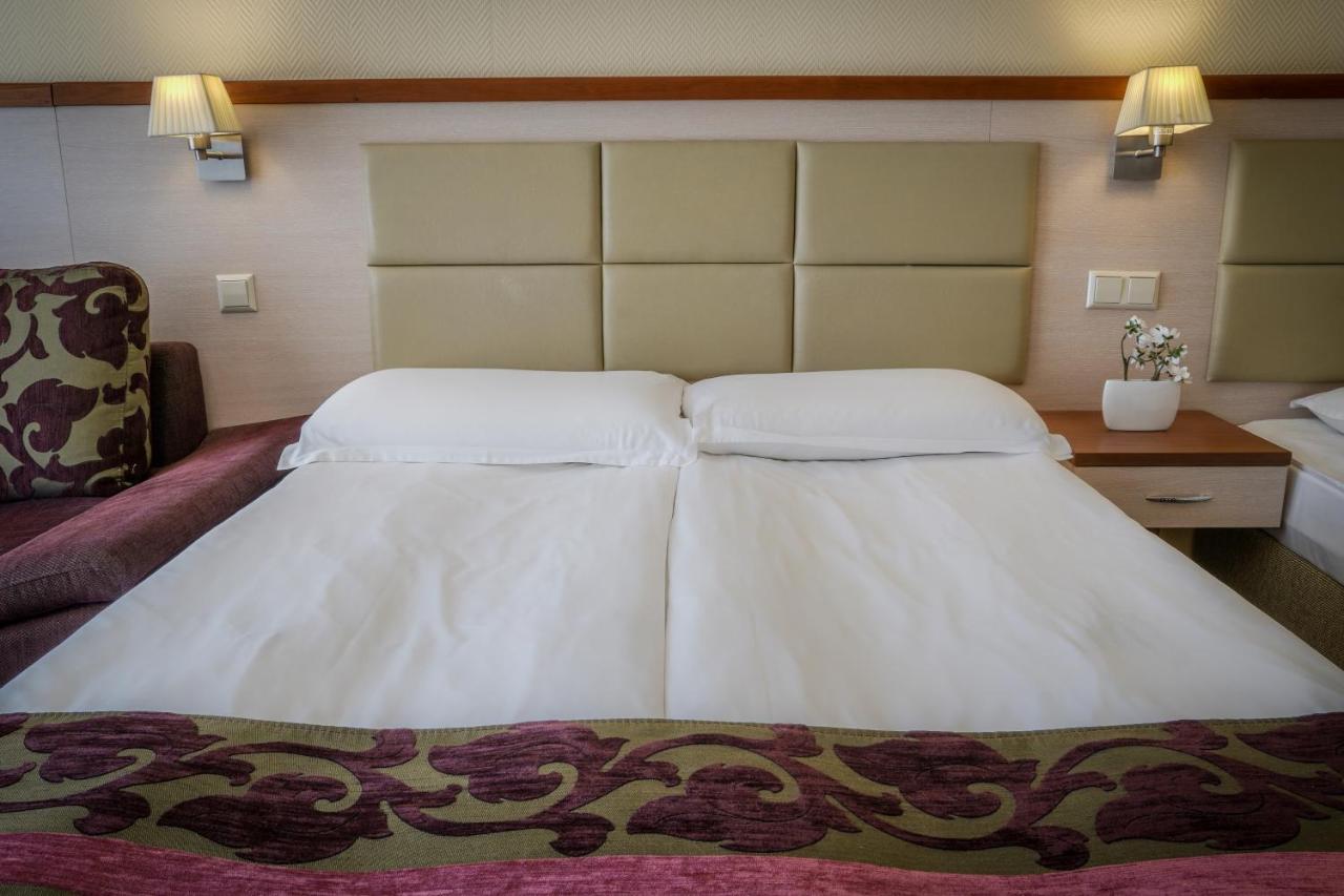 Kaliakra Beach Hotel Αλμπένα Εξωτερικό φωτογραφία