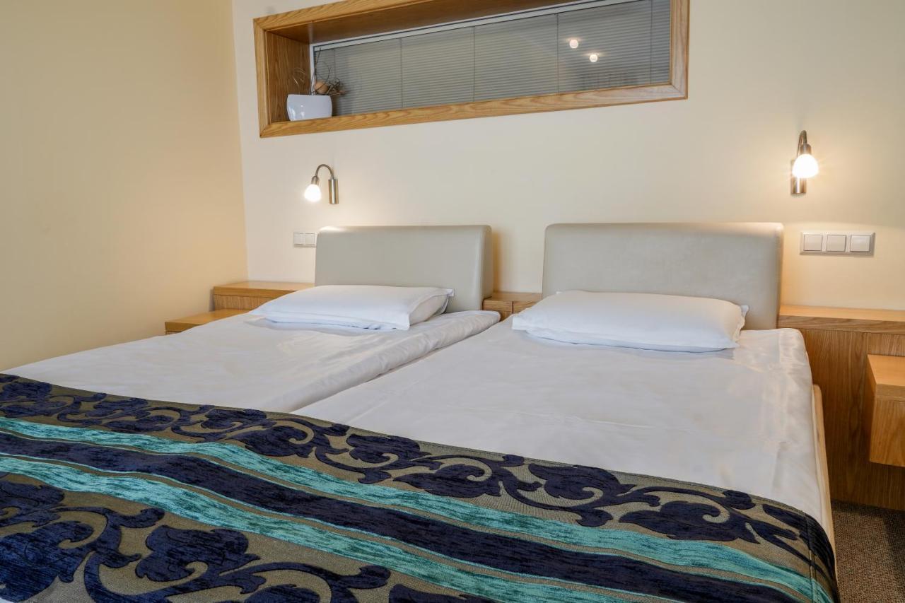 Kaliakra Beach Hotel Αλμπένα Εξωτερικό φωτογραφία